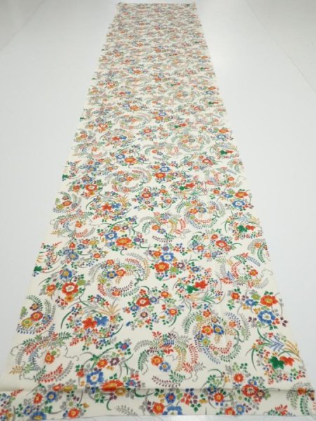 Photo5: 1W04z90  Japanese Kimono Silk  FABRIC Flowers Off-white 65.4x14.4 (5)
