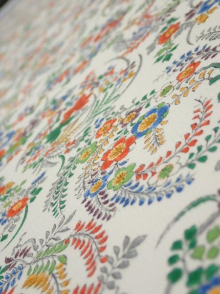 Photo4: 1W07z40  Japanese Kimono Silk  FABRIC Flowers Off-white 58.3x7.7 (4)
