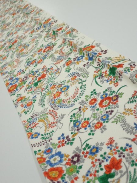 Photo1: 1W08z40  Japanese Kimono Silk  FABRIC Flowers Off-white 58.3x7.7 (1)