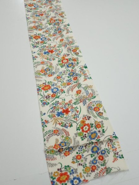 Photo2: 1W09z50  Japanese Kimono Silk  FABRIC Flowers Off-white 83.1x6.7 (2)