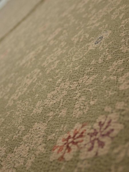 Photo4: 2C04z70  Japanese Kimono Silk  FABRIC Flowers Dark olive 46.5x14.4 (4)