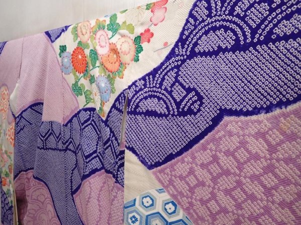 Photo2: 6723T12z1130 Vintage Japanese Kimono Silk FURISODE Flowers Light purple (2)