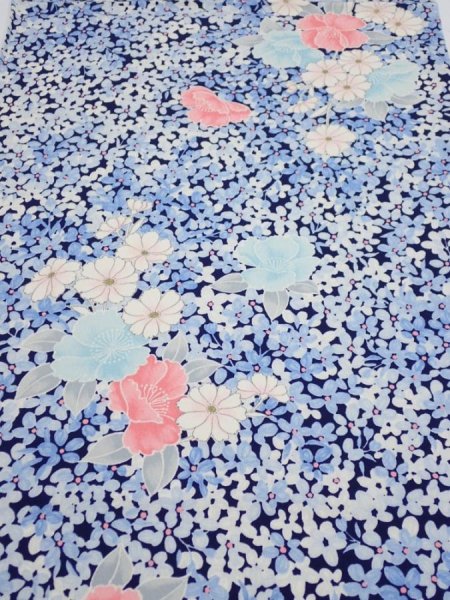 Photo1: 2H01z60  Japanese Kimono Silk  FABRIC Flowers Navy 45.3x14.6 (1)