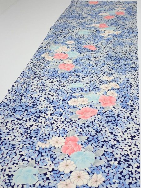 Photo3: 2H03z90  Japanese Kimono Silk  FABRIC Flowers Navy 71.7x14.6 (3)