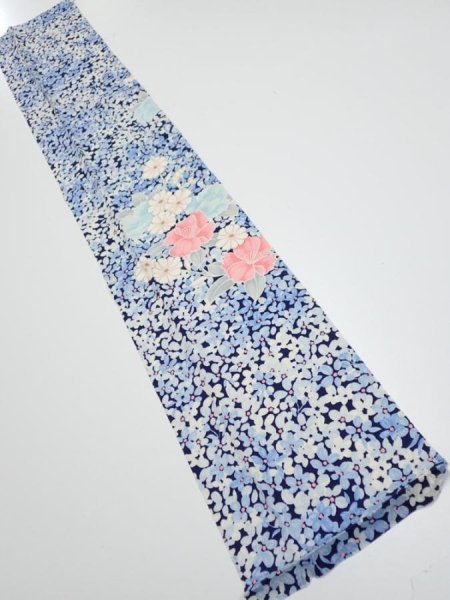 Photo1: 2H10z30  Japanese Kimono Silk  FABRIC Flowers Navy 39.0x6.9 (1)