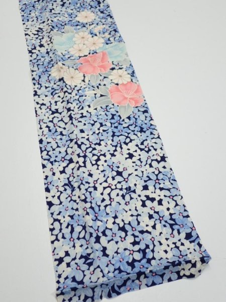 Photo3: 2H10z30  Japanese Kimono Silk  FABRIC Flowers Navy 39.0x6.9 (3)