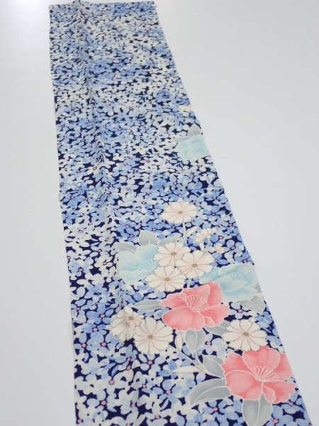 Photo4: 2H10z30  Japanese Kimono Silk  FABRIC Flowers Navy 39.0x6.9 (4)