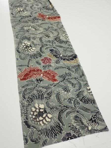 Photo2: 4K06z50  Japanese Kimono Silk  FABRIC Flower Blue-Gray 56.7x9.4 (2)