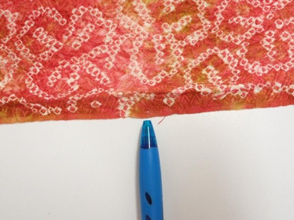 Photo6: 4K01z40  Japanese Kimono Silk SHIBORI FABRIC Flower Red-Pink 44.5x14.4 (6)