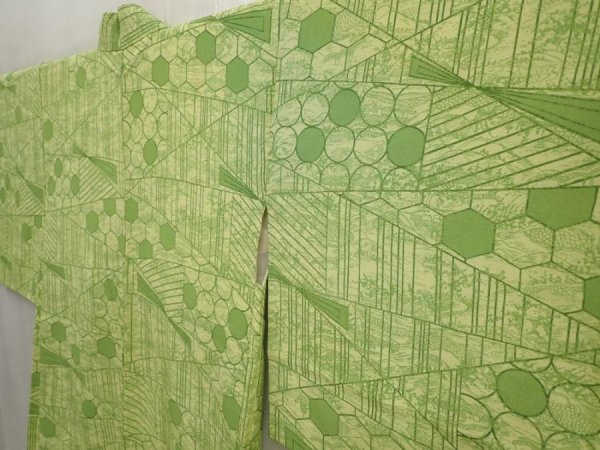 Photo2: 6903T05z560 Vintage Japanese Kimono Silk HAORI  Yellow green (2)