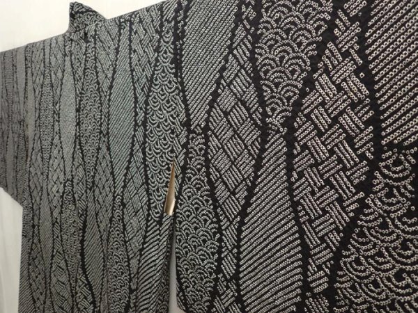 Photo2: 6909T09z530 Vintage Japanese Kimono Silk SHIBORI HAORI Tatewaku Black (2)