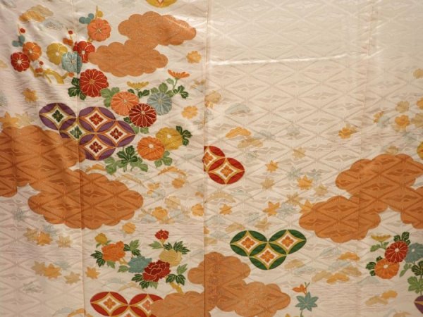Photo8: 6909T12z1060 Vintage Japanese Kimono Silk FURISODE Plum blossom Light cream (8)