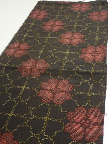 Photo3: 2V01z50  Japanese Kimono Silk TSUMUGI FABRIC Flower Black 41.3x14.4 (3)