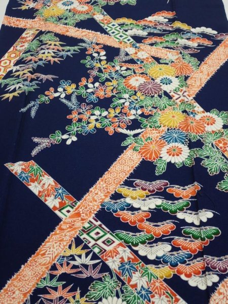 Photo1: 2R04z80  Japanese Kimono Silk  FABRIC Flowers Dark navy 63.8x14.8 (1)