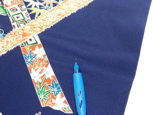 Photo6: 2R05z80  Japanese Kimono Silk  FABRIC Flowers Dark navy 64.2x14.6 (6)