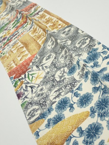 Photo2: 4D10z30  Japanese Kimono Silk  FABRIC Flowers Off-white 35.8x6.9 (2)