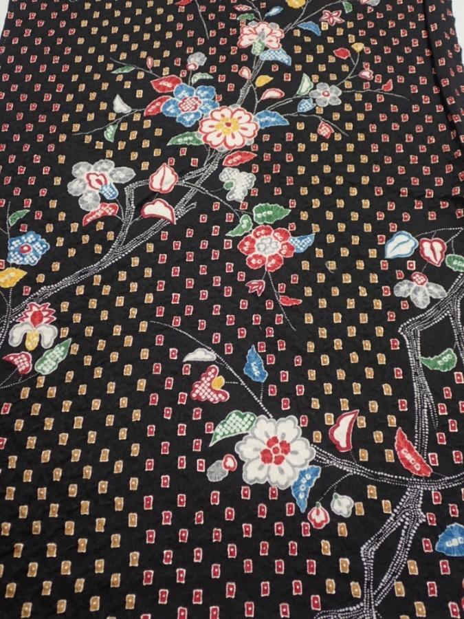 2S02z  Japanese Kimono Silk  FABRIC Flower Black